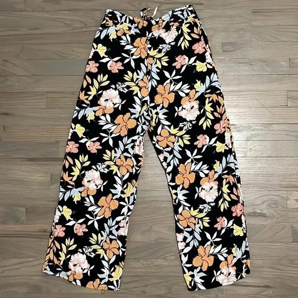 ROXY Black Floral Print Pull On Beach Pants. Size S - Picture 5 of 6